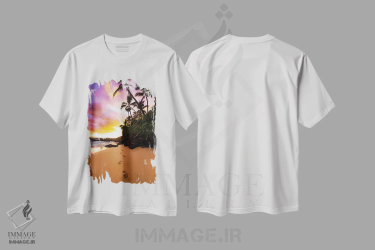 تیشرت سفید طرح دار ردپا روی شن، مدیوم اثر لوکاس مور | immage.ir