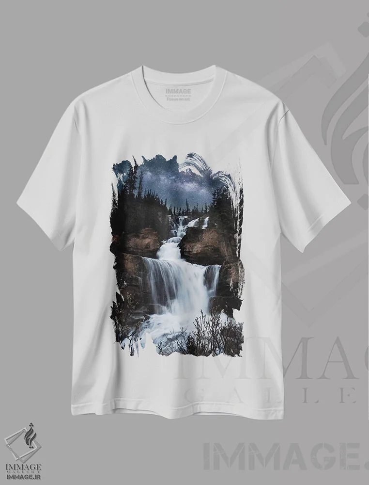 تیشرت سفید طرح دار آبشار راه شیری، مدیوم اثر لوکاس مور | فروشگاه ایماژ