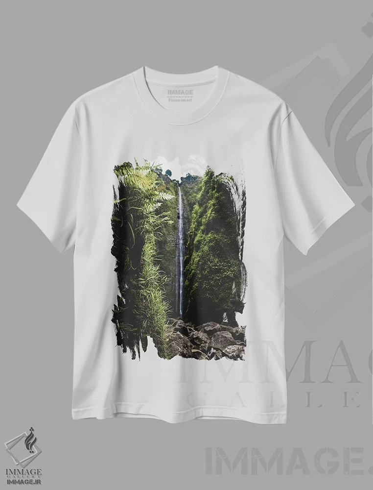 تیشرت سفید طرح دار آبشار سرسبز، مدیوم اثر لوکاس مور | immage.ir