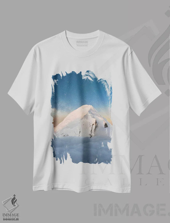 تیشرت سفید طرح دار قله ستاره ای، مدیوم اثر لوکاس مور | فروشگاه ایماژ