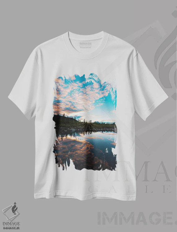 تیشرت سفید طرح دار انعکاس غروب، مدیوم اثر لوکاس مور | immage.ir