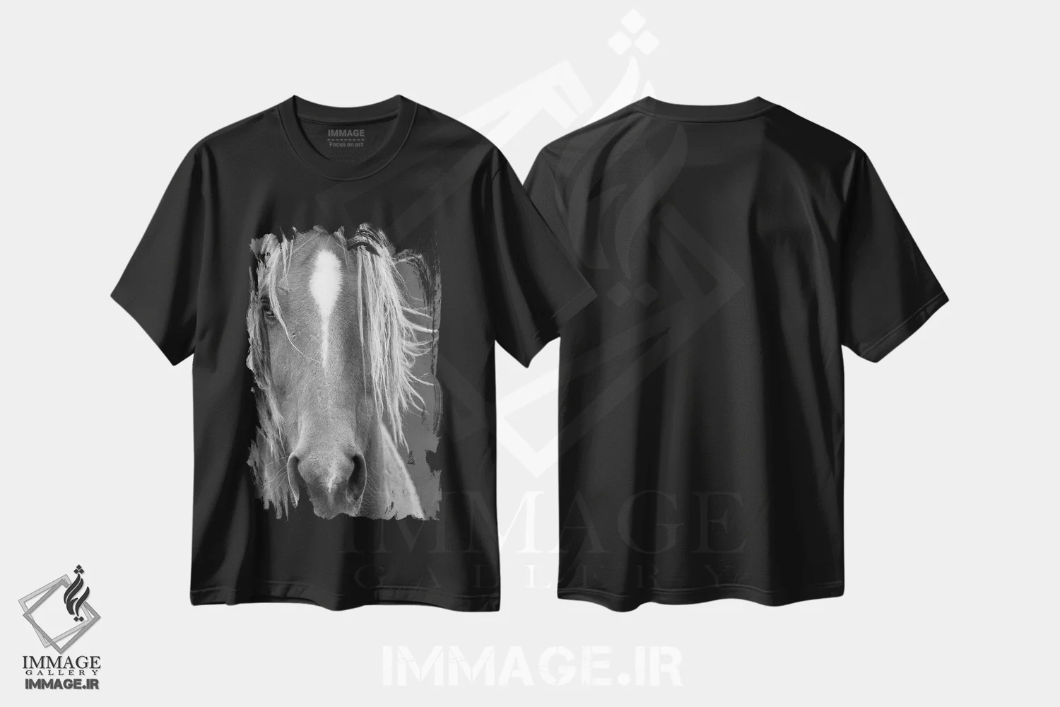 تیشرت مشکی طرح دار نمای نزدیک، عکاسی سیاه و سفید اثر سالی لیندن | immage.ir