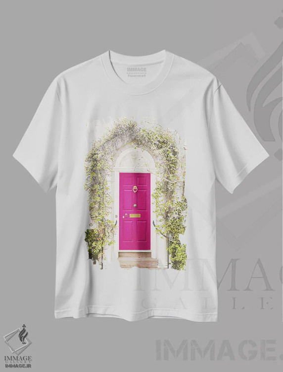 تیشرت سفید طرح دار این همان است که درها برایش ساخته شده اند، مدیوم اثر لیا استراتسما | immage.ir
