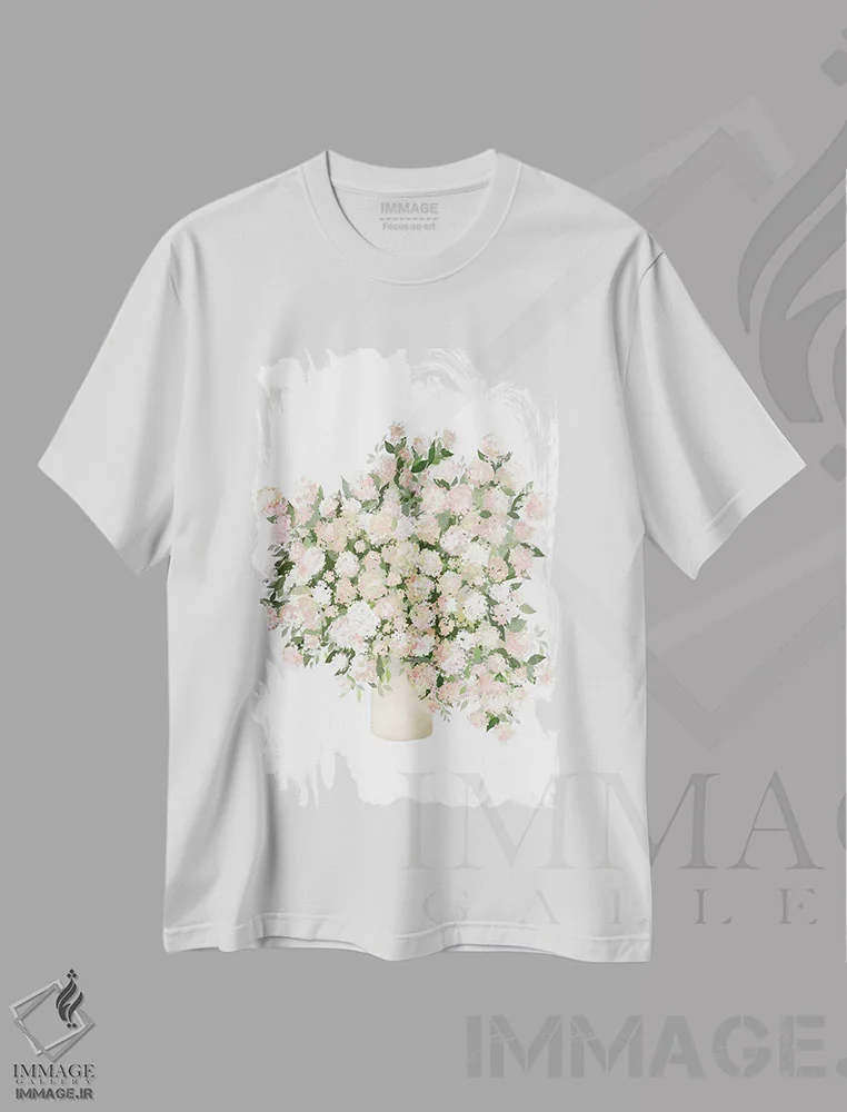 تیشرت سفید طرح دار آبشارهای آبی در گلدان با حال و هوای خاص، دکور روستایی اثر لیا استراتسما | فروشگاه ایماژ