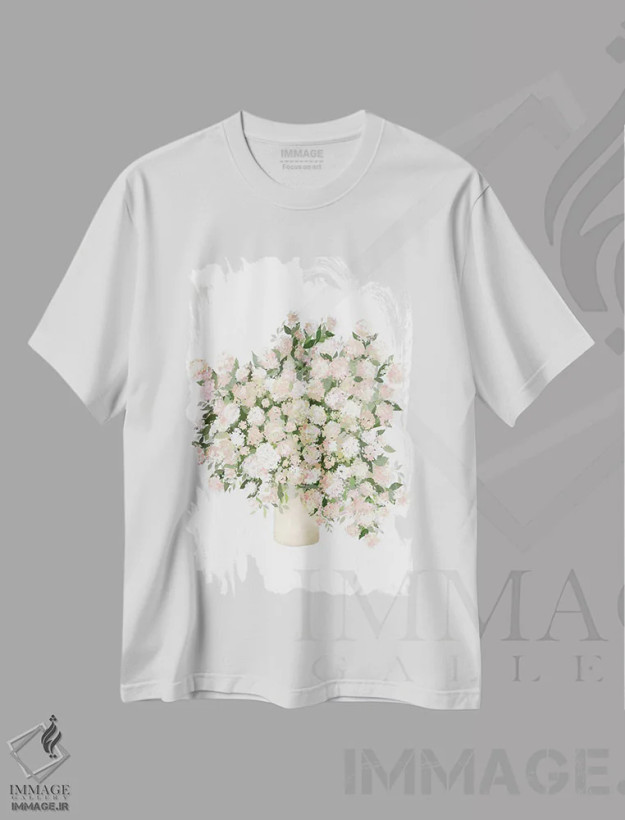 تیشرت سفید طرح دار آبشارهای آبی در گلدان با حال و هوای خاص، دکور روستایی اثر لیا استراتسما | فروشگاه ایماژ