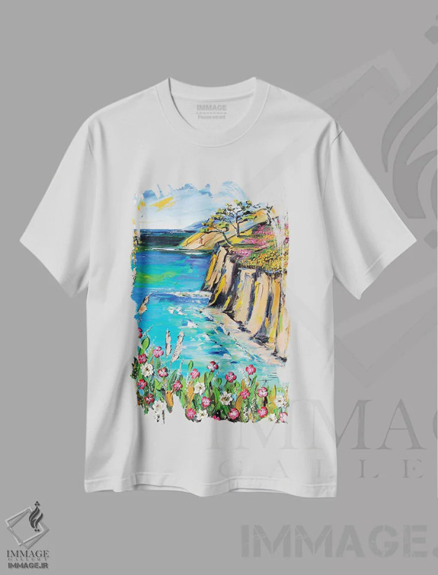 تیشرت سفید طرح دار بیگ سور با بافت ضخیم رنگ، دکور معاصر اثر لیزا الی | فروشگاه ایماژ