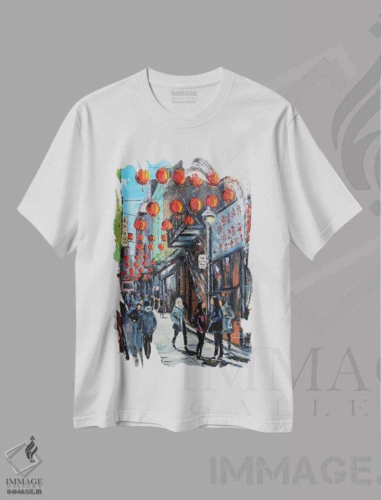 تیشرت سفید طرح دار محله چینی ها در نیمروز، دکور آسیایی اثر لیزا الی | فروشگاه ایماژ
