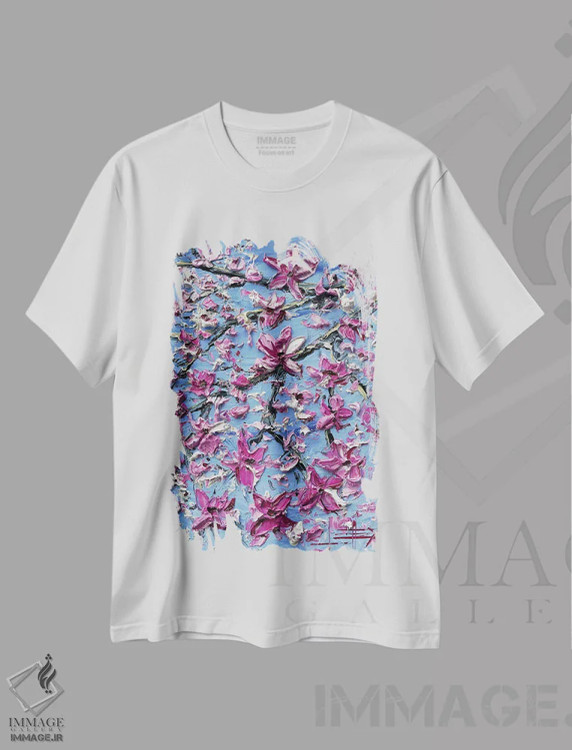 تیشرت سفید طرح دار شکوفه های گیلاس در بهار، هنر فاخر معاصر اثر لیزا الی | immage.ir