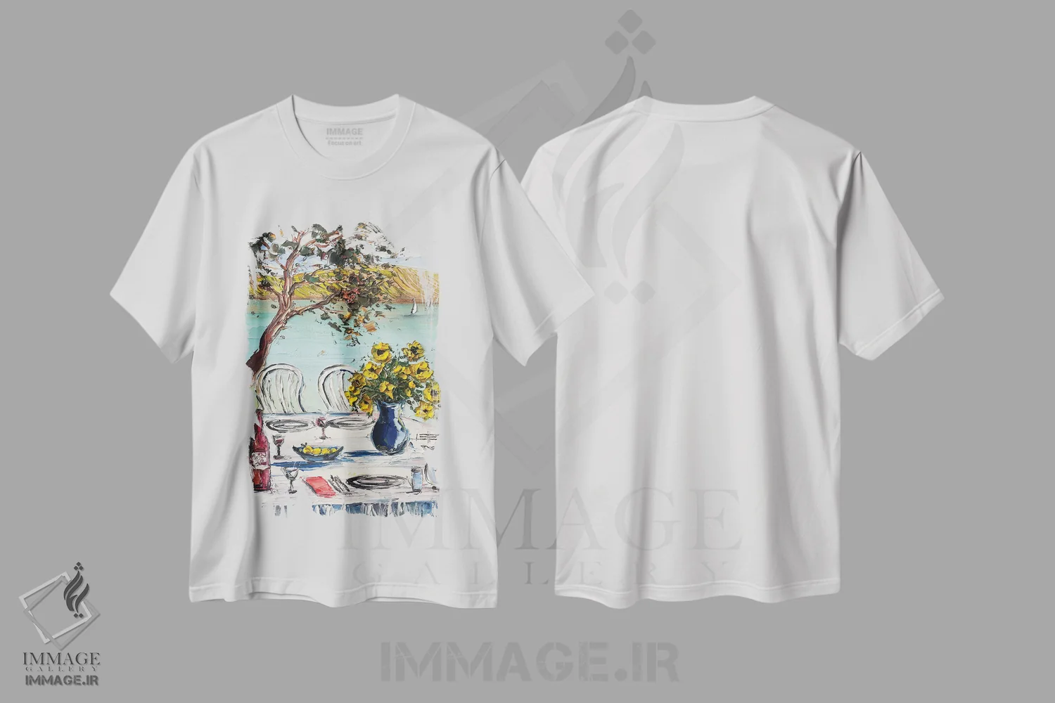 تیشرت سفید طرح دار یک میز روی خلیج، دکور معاصر اثر لیزا الی | فروشگاه ایماژ