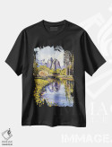 تیشرت مشکی طرح دار چشم انداز یوسمیتی، دکور کلبه و لژ اثر لیزا الی | فروشگاه ایماژ