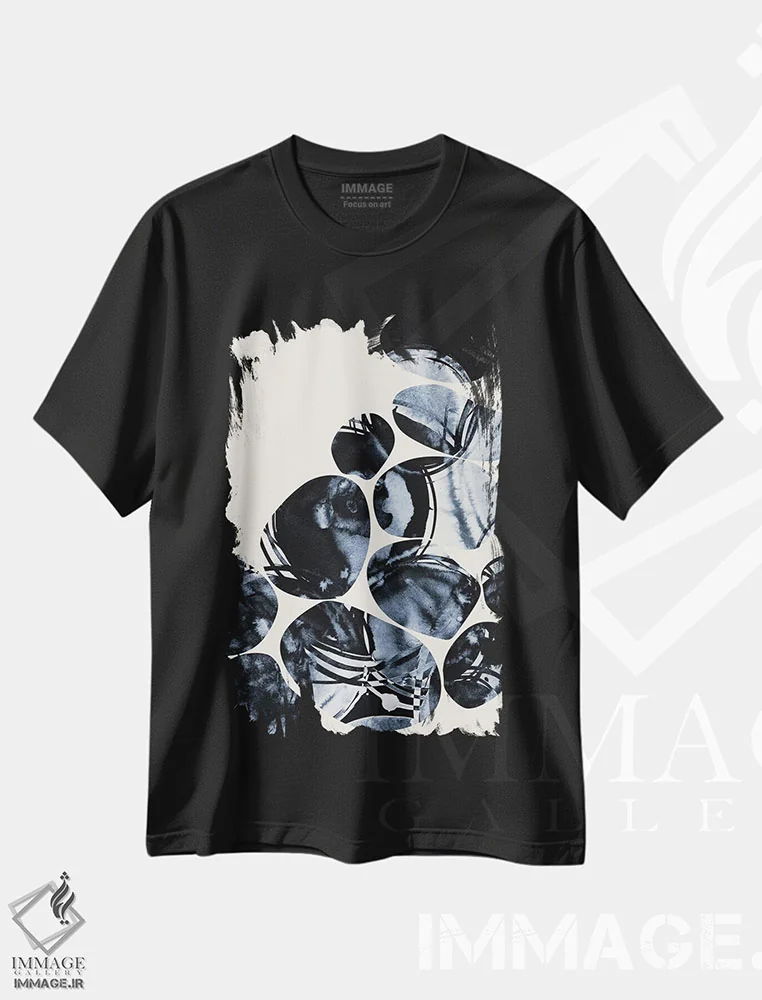 تیشرت مشکی طرح دار کنار رودخانه اثر لسیا بینکین | فروشگاه ایماژ