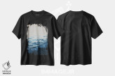 تیشرت مشکی طرح دار موج های دریا، دکور ساحلی اثر لورا ایوانز | فروشگاه ایماژ