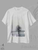 تیشرت سفید طرح دار درخت زمستانی، مدیوم اثر لنا وایسبک | immage.ir
