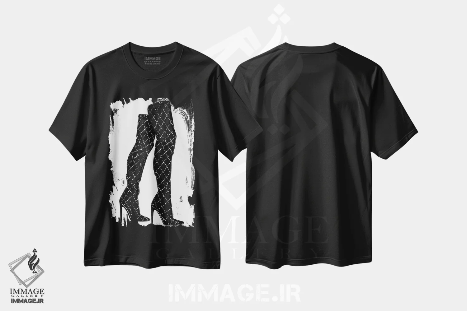 تیشرت مشکی طرح دار چکمه های بلند براق، تزئینی اثر لا فَم ژوژو | immage.ir
