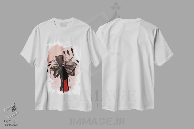 تیشرت سفید طرح دار پاشنه بلند با پر مشکی، تزئینی اثر لا فَم ژوژو | فروشگاه ایماژ