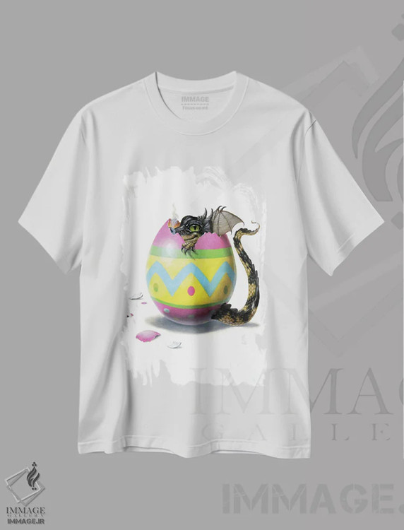 تیشرت سفید طرح دار تخم اژدها، هنر فاخر معاصر اثر لیزا فالکن سترن | immage.ir