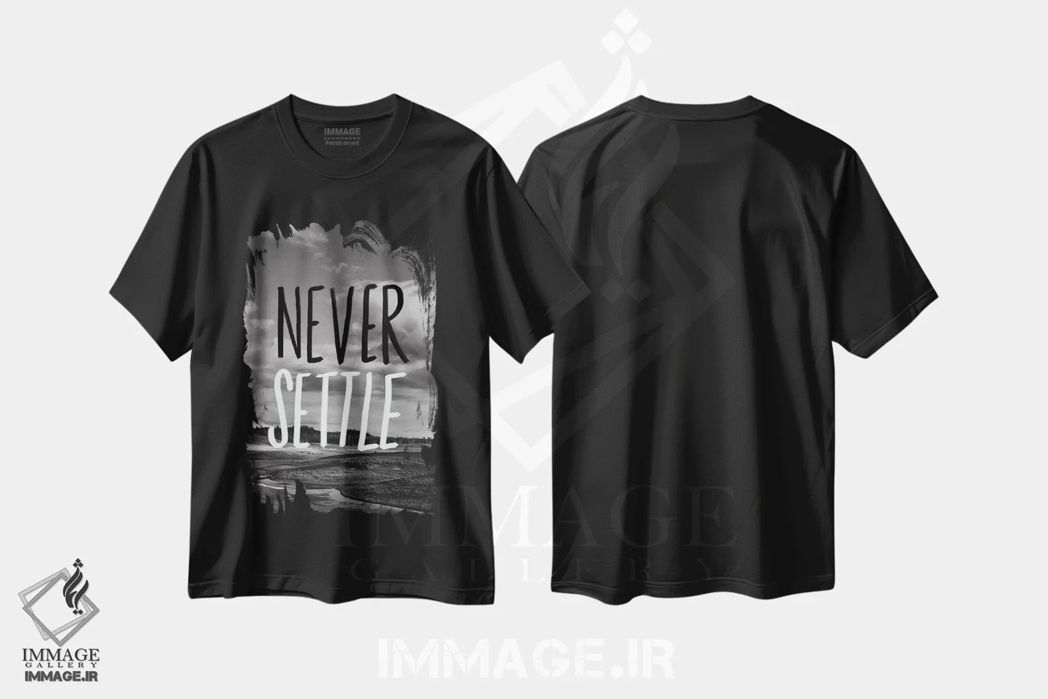 تیشرت مشکی طرح دار هرگز قانع نشو، هنر تزئینی سیاه و سفید اثر لیا فلورس | فروشگاه ایماژ
