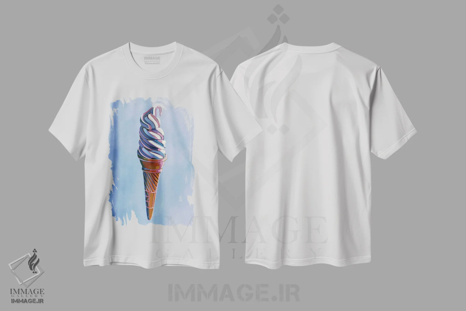 تیشرت سفید طرح دار بستنی وانیلی روی زمینه آبی پری وینکل، دکور معاصر اثر لورِل گرینفیلد | فروشگاه ایماژ