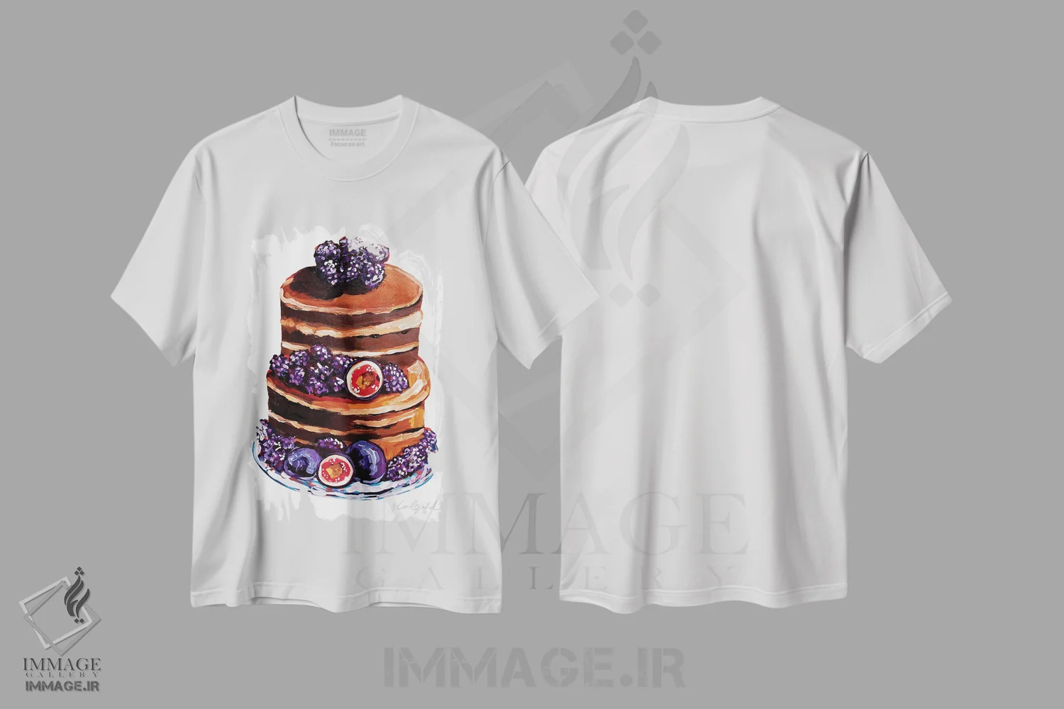 تیشرت سفید طرح دار کیک انجیر و شاتوت، تزئینی اثر لورِل گرینفیلد | immage.ir