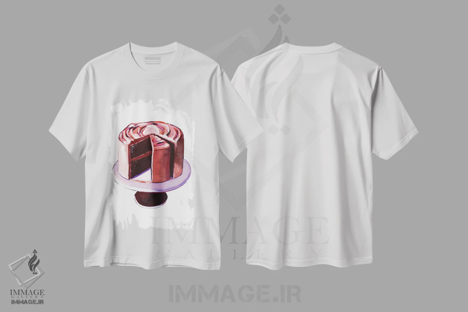 تیشرت سفید طرح دار کیک شکلاتی و یک برش از آن، مدیوم اثر لورِل گرینفیلد | فروشگاه ایماژ