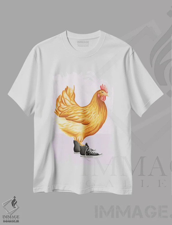 تیشرت سفید طرح دار مرغ با کفش کانورس، تزئینی اثر آملی لگو | immage.ir