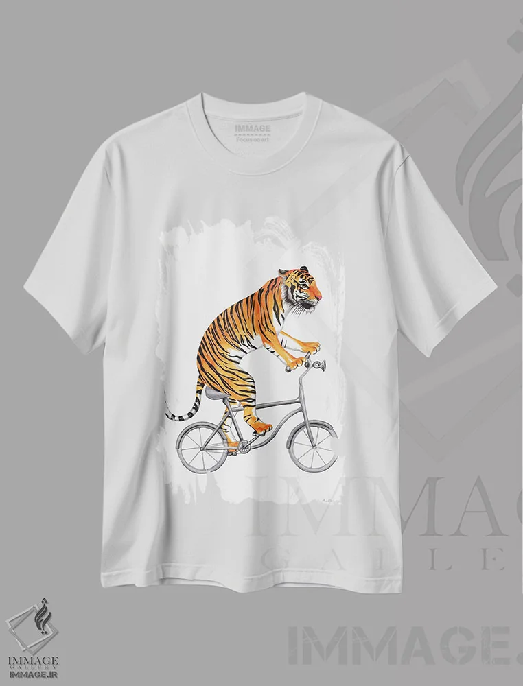تیشرت سفید طرح دار ببر روی دوچرخه، تزئینی اثر آملی لگو | فروشگاه ایماژ