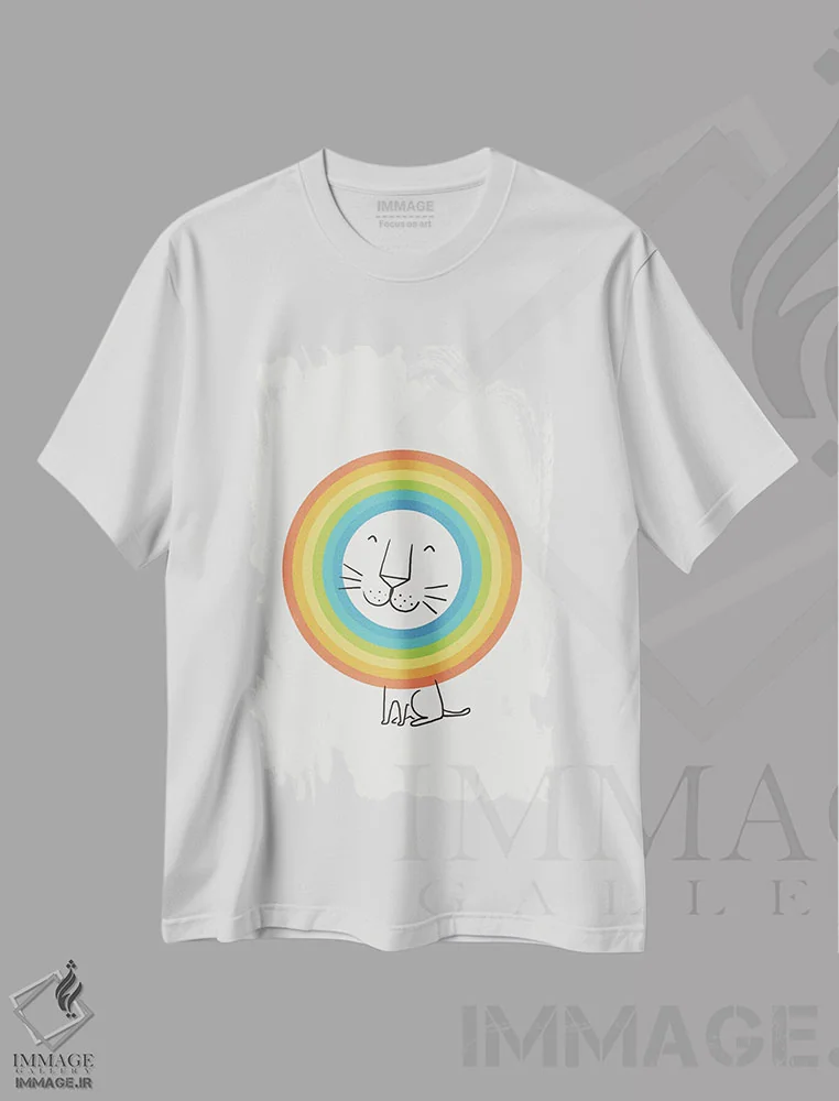 تیشرت سفید طرح دار یک شیر خوشحال، تزئینی اثر لیم هنگ سوی | immage.ir