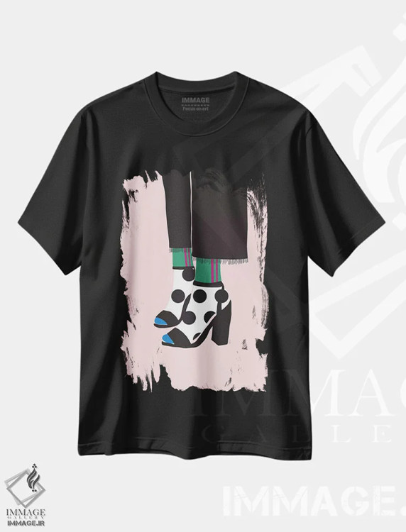 تیشرت مشکی طرح دار جوراب و پاشنه دار، تزئینی اثر لیندا گوبتا | فروشگاه ایماژ