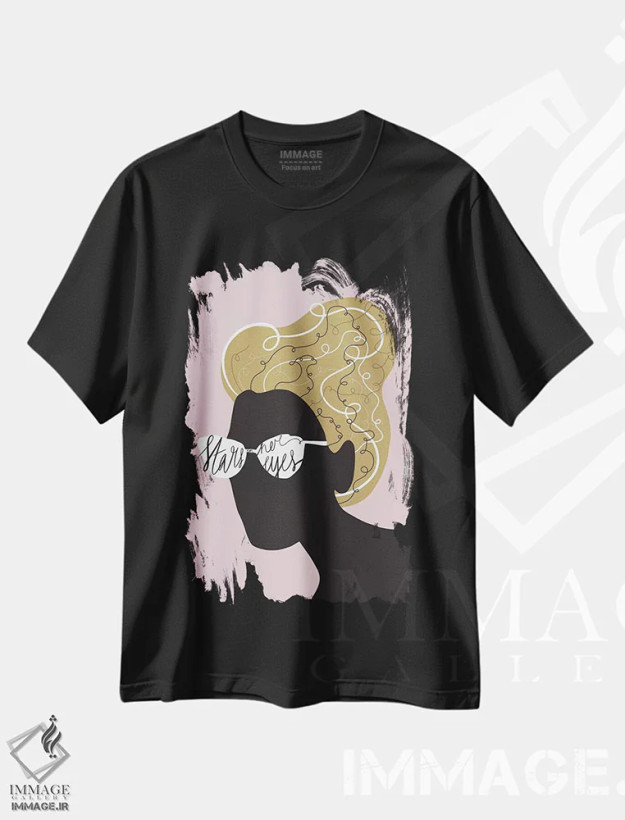 تیشرت مشکی طرح دار ستاره ها در چشمانش، آبستره اثر لیندا گوبتا | فروشگاه ایماژ