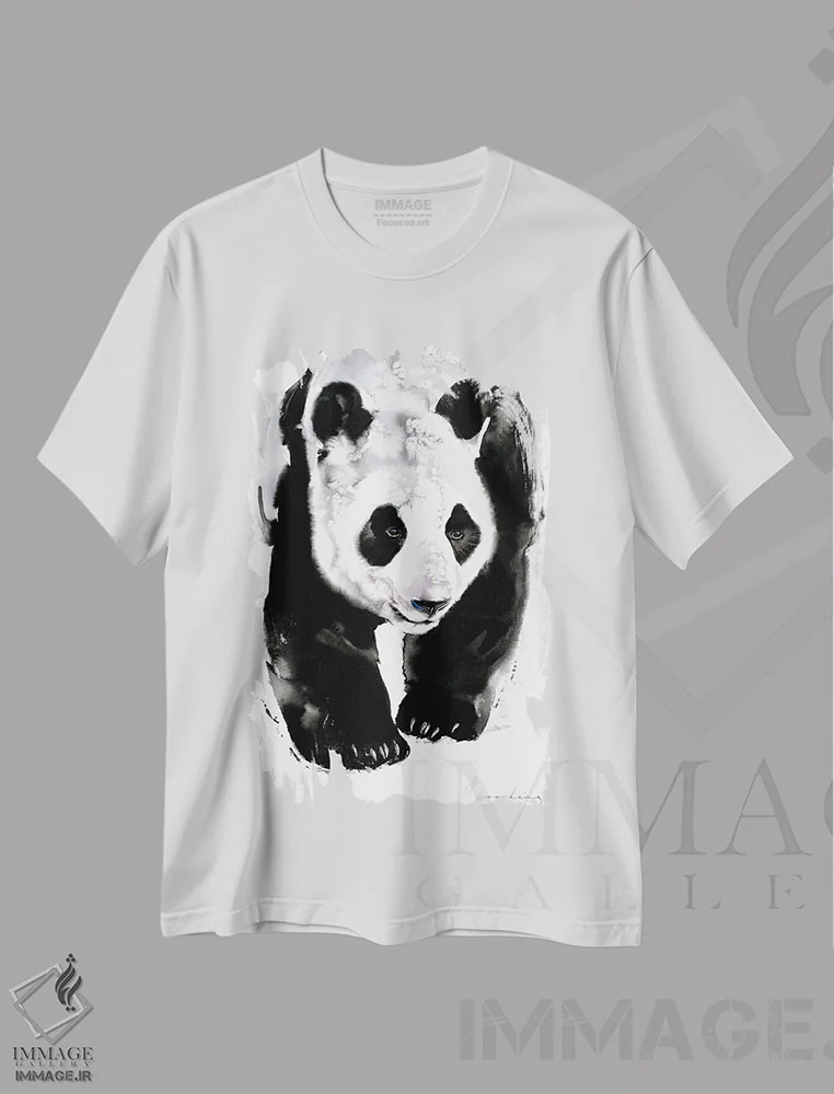 تیشرت سفید طرح دار رد پای پاندا، هنر فاخر معاصر اثر سو بنگ لیم | immage.ir
