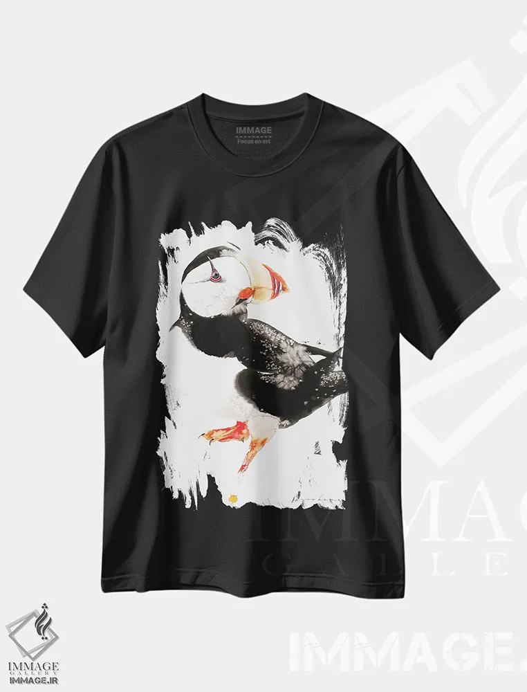 تیشرت مشکی طرح دار پافین، دکور معاصر اثر سو بنگ لیم | immage.ir