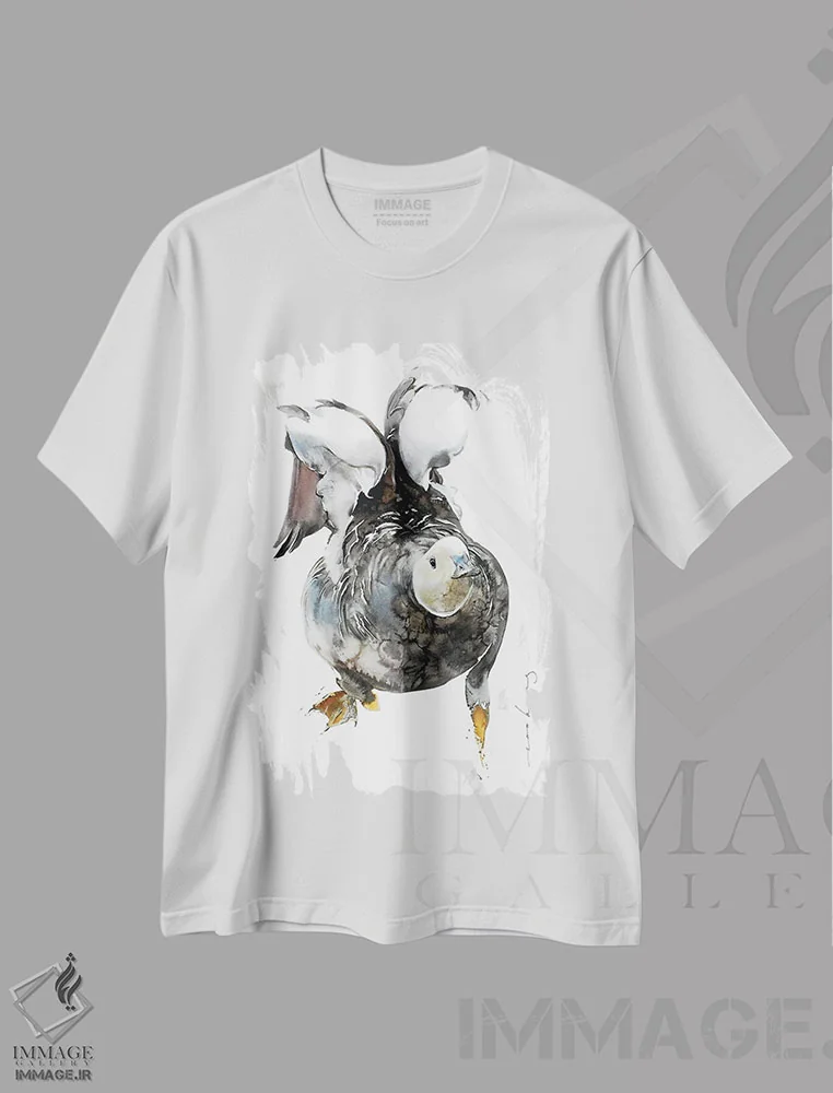 تیشرت سفید طرح دار بال های لرزان، تزئینی اثر سو بنگ لیم | immage.ir