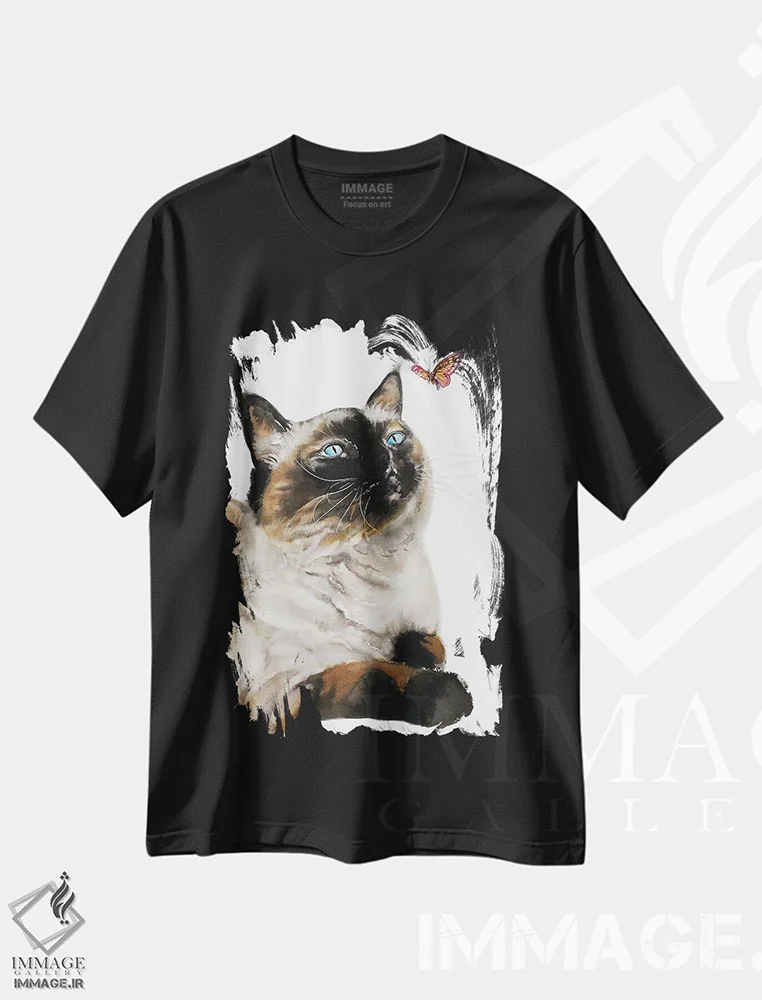 تیشرت مشکی طرح دار گربه خیره، دکور معاصر اثر سو بنگ لیم | immage.ir