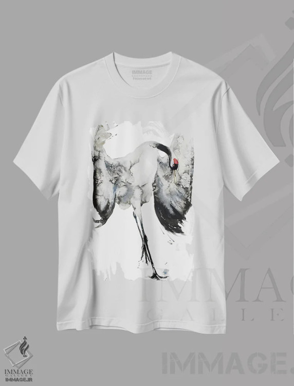 تیشرت سفید طرح دار درنای جهنده، دکور آسیایی اثر سو بنگ لیم | فروشگاه ایماژ