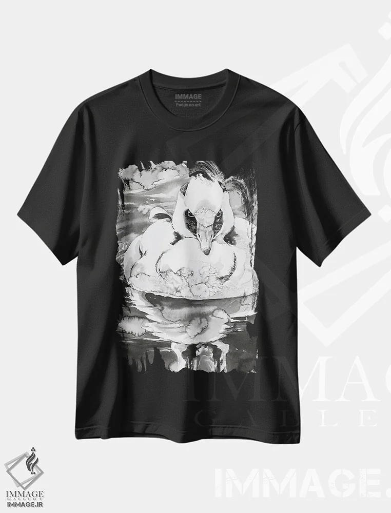 تیشرت مشکی طرح دار افسون اردک نر، هنر تزئینی سیاه و سفید اثر سو بنگ لیم | immage.ir