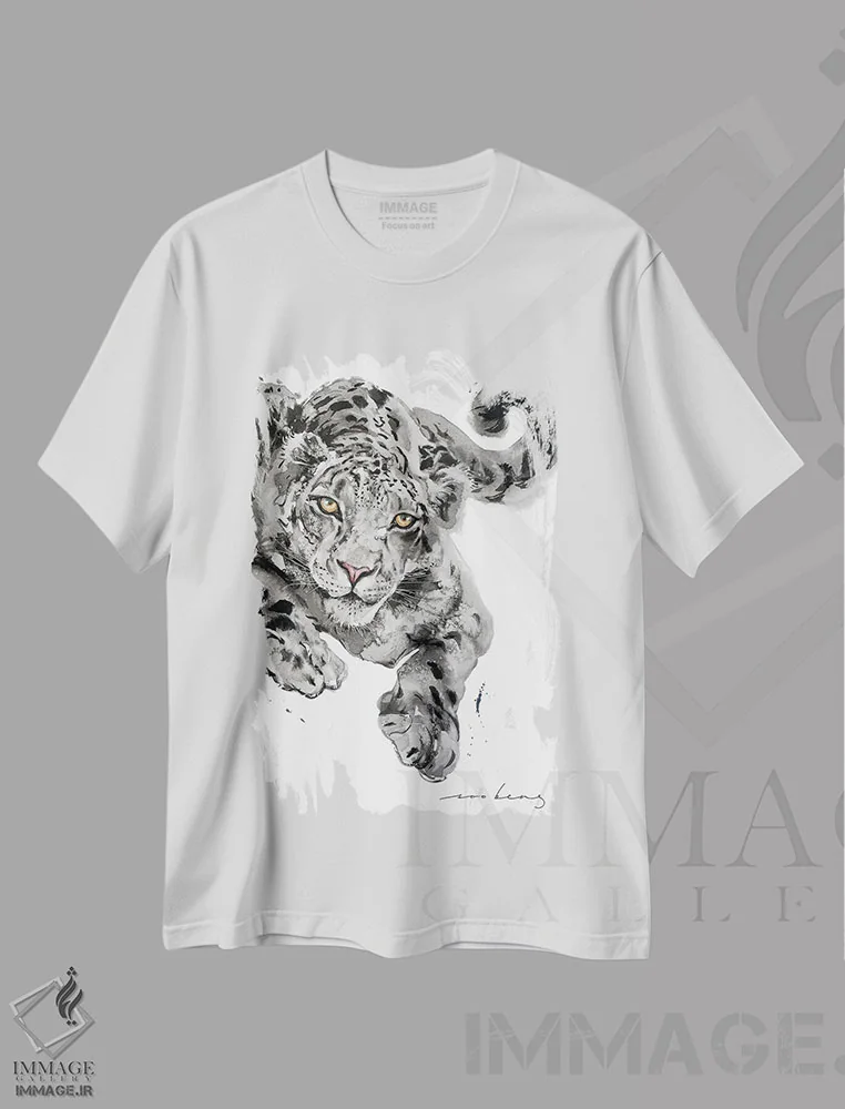 تیشرت سفید طرح دار خال پلنگ، دکور معاصر اثر سو بنگ لیم | فروشگاه ایماژ