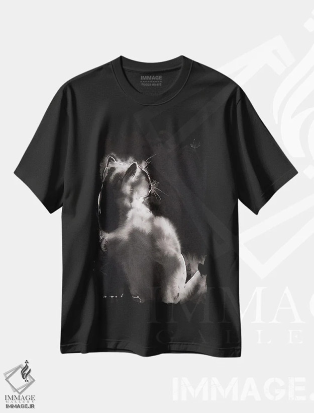 تیشرت مشکی طرح دار گربه زیر نور ماه، هنر تزئینی سیاه و سفید اثر سو بنگ لیم | فروشگاه ایماژ