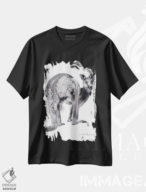 تیشرت مشکی طرح دار کانگورو آرام، هنر فاخر معاصر اثر سو بنگ لیم | immage.ir