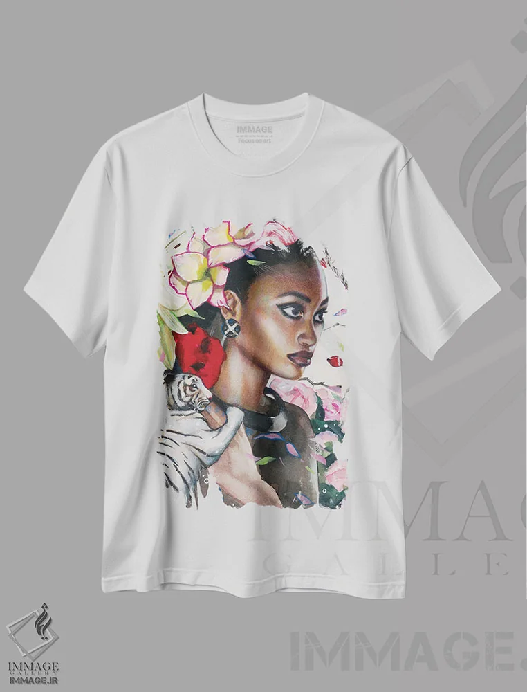 تیشرت سفید طرح دار ما در زمستان رؤیا می بینیم یک، هنر آمریکایی آفریقایی تبار اثر لیوبا برکنر | immage.ir