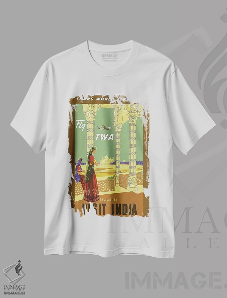 تیشرت سفید طرح دار بازدید از هند، تایپوگرافی اثر هنرمند ناشناس | فروشگاه ایماژ
