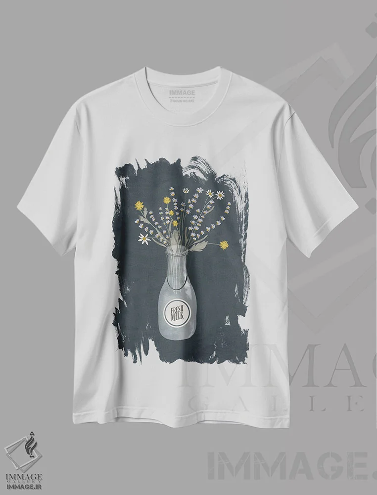 تیشرت سفید طرح دار گل های مزرعه، دکور روستایی اثر لورا کونیندیک | فروشگاه ایماژ