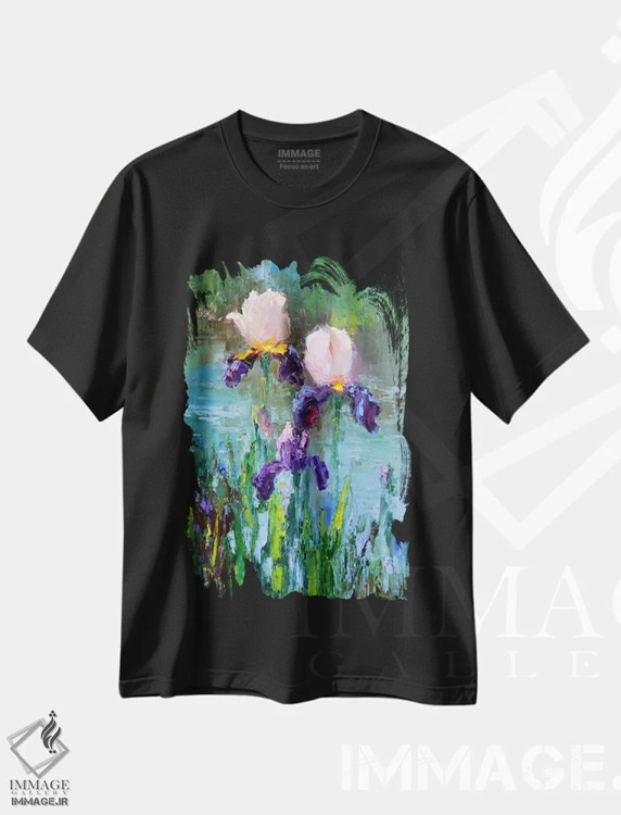 تیشرت مشکی طرح دار سه زنبق کنار برکه، دکور معاصر اثر النا لوکینا | immage.ir