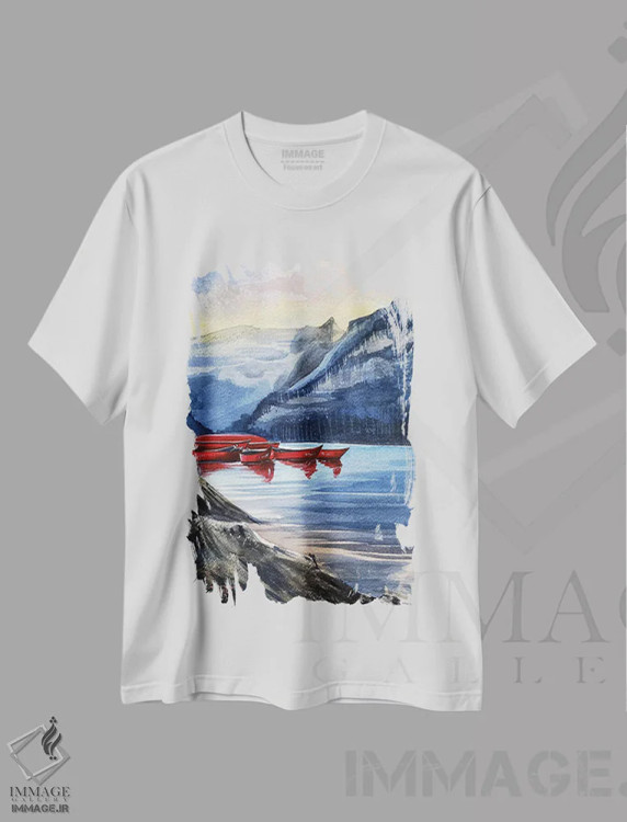 تیشرت سفید طرح دار گرگ و میش، مدیوم اثر لیام کوموات | immage.ir