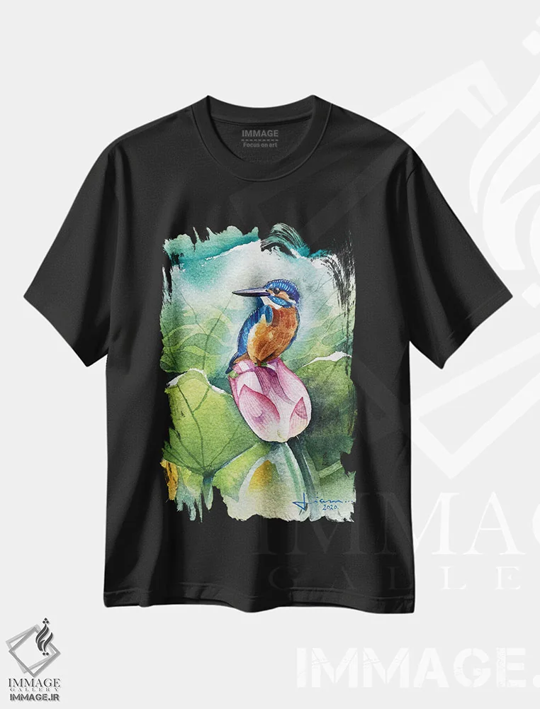 تیشرت مشکی طرح دار مرغ ماهی خوار، تزئینی اثر لیام کوموات | immage.ir