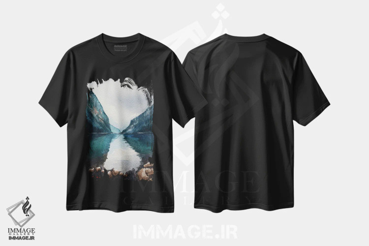 تیشرت مشکی طرح دار مستقیماً عبور کردن، دکور کلبه و لژ اثر لیام کوموات | immage.ir