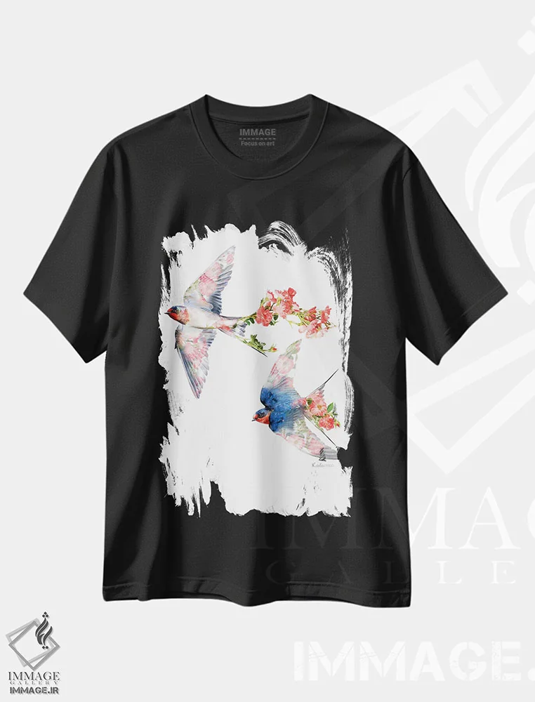 تیشرت مشکی طرح دار پرستوهای گیاهی حیات وحش، هنر دیجیتال اثر لولا دیزاین | فروشگاه ایماژ