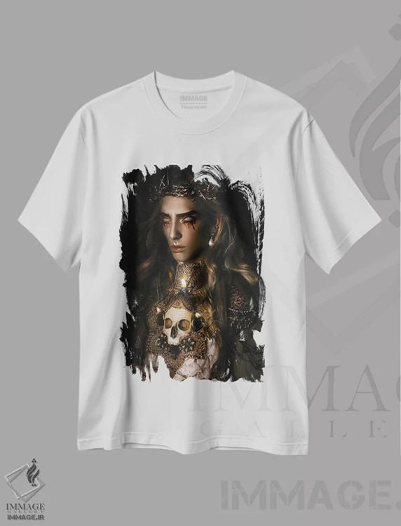 تیشرت سفید طرح دار قدیس II، هنر فاخر معاصر اثر لیلین لیو | فروشگاه ایماژ