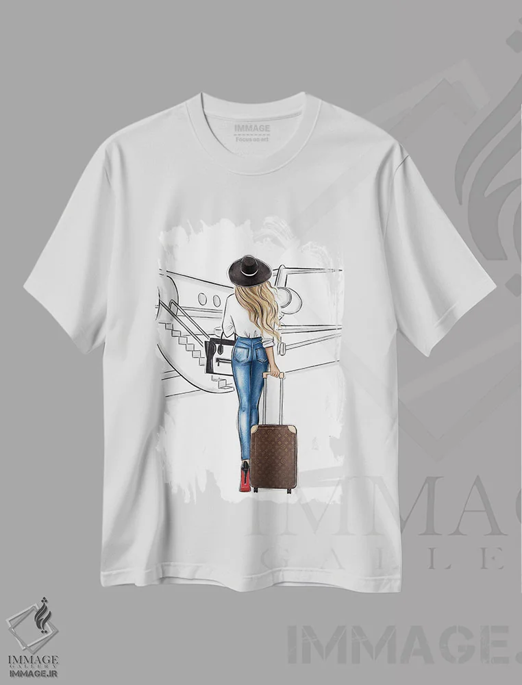 تیشرت سفید طرح دار سفر با هواپیما؛ دختر بلوند، تزئینی اثر لالانا آرتس | فروشگاه ایماژ