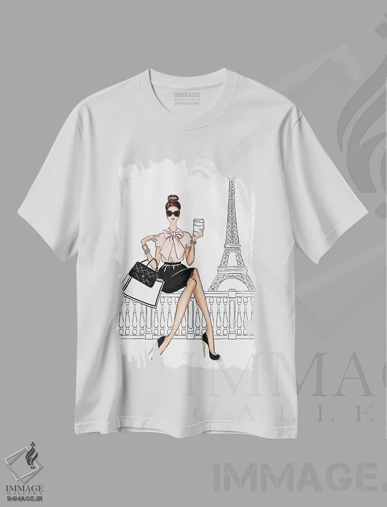 تیشرت سفید طرح دار کنار برج ایفل؛ دختر مشکی مو، تزئینی اثر لالانا آرتس | فروشگاه ایماژ