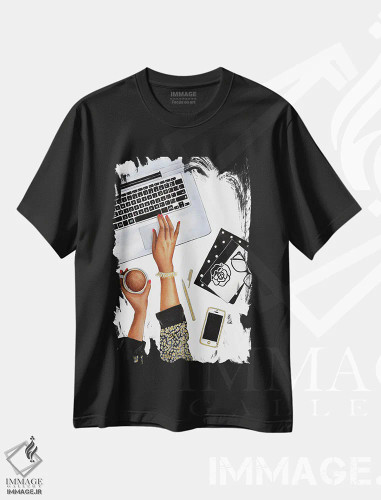 تیشرت مشکی طرح دار زمان کار، مدیوم اثر لالانا آرتس | فروشگاه ایماژ